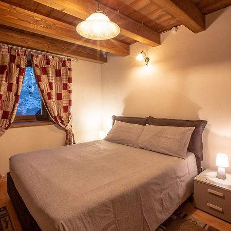 L'Atelier du Temps - Les Greniers Appartements Aoste Extérieur photo