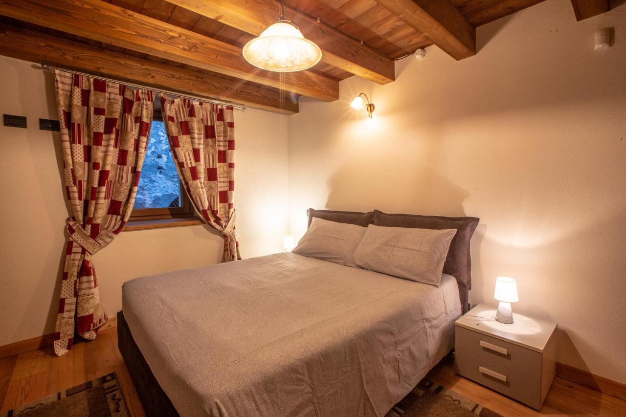 L'Atelier du Temps - Les Greniers Appartements Aoste Extérieur photo