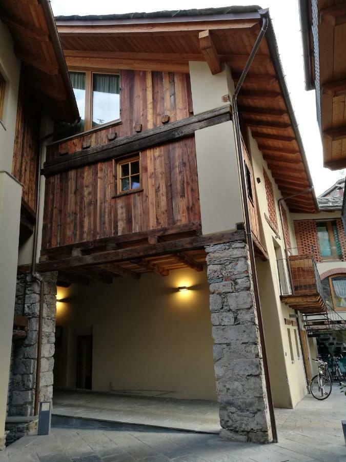 L'Atelier du Temps - Les Greniers Appartements Aoste Extérieur photo